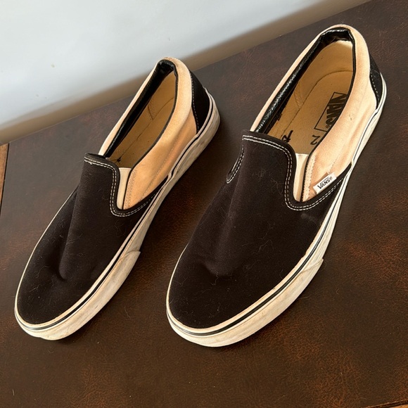 WORN ONCE ONLY - Vans - slip-ons - worn once only in a film shoot - excellent - Picture 4 of 11